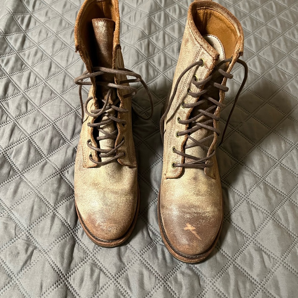 Women’s leather boots